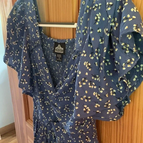 Angie Floral Blue Dress - Picture 3 of 6